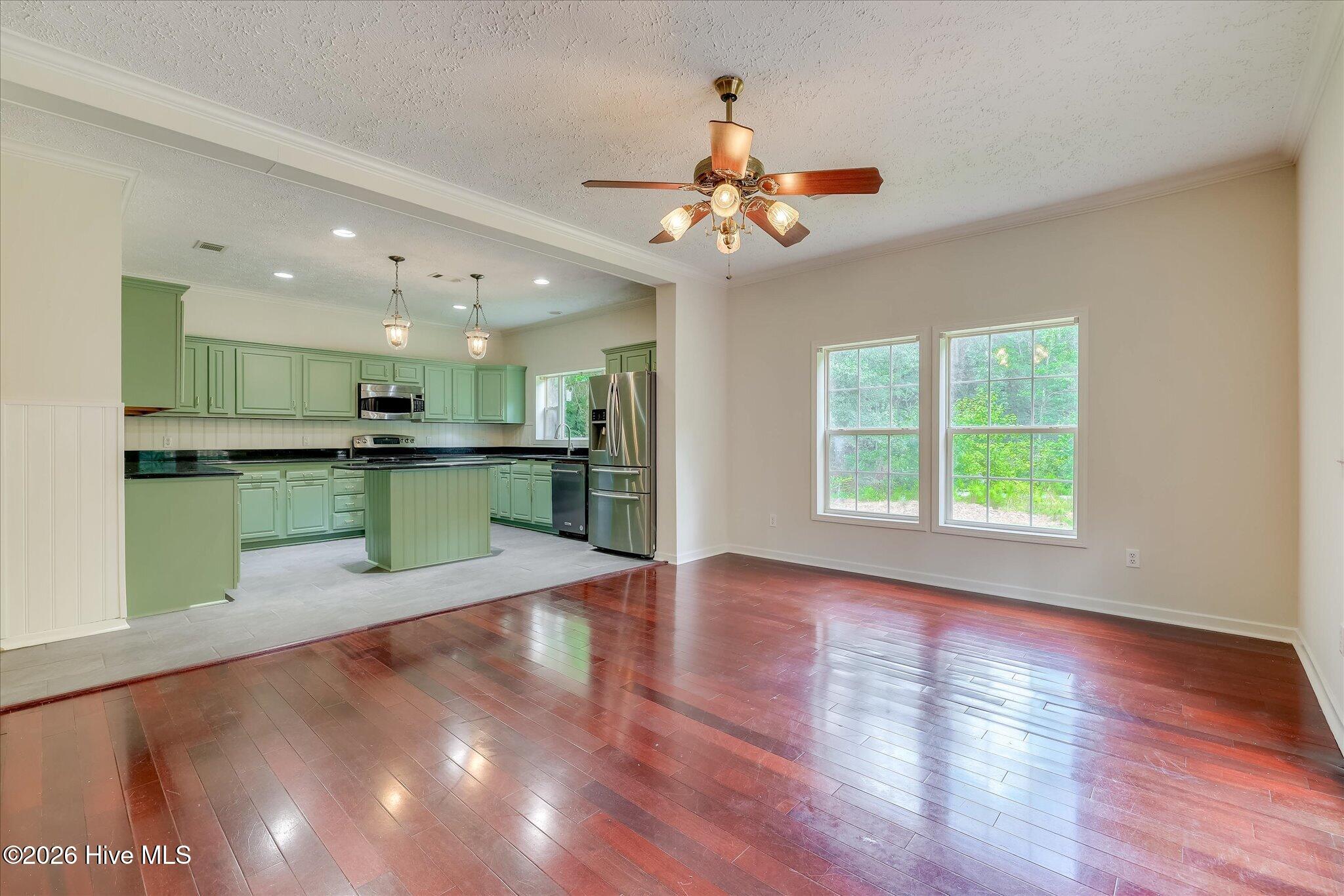 141 Roberts Road