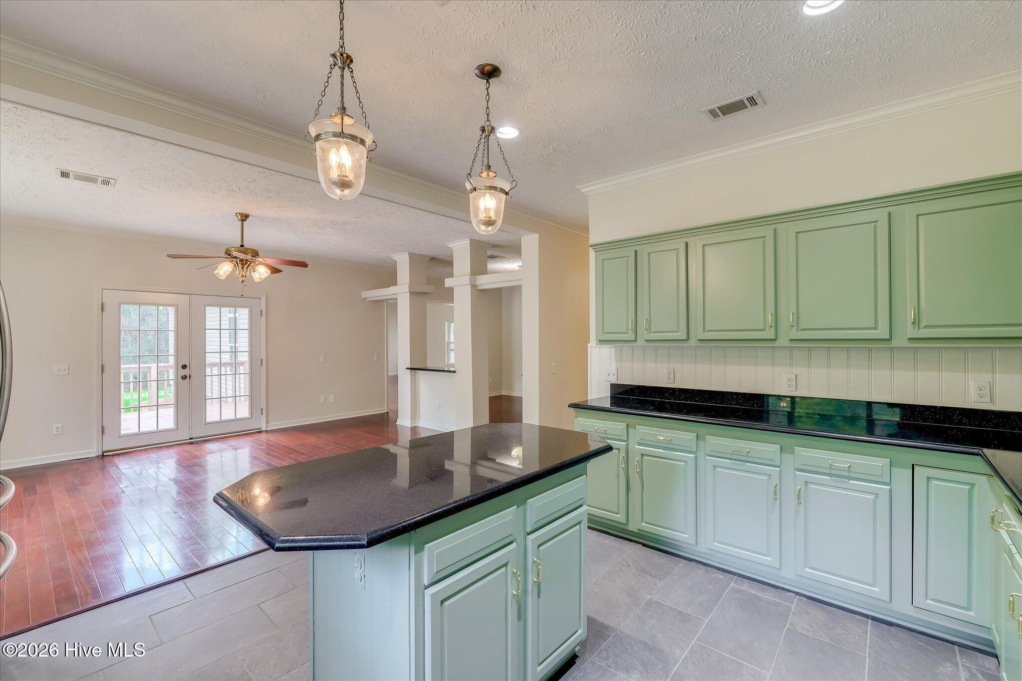 141 Roberts Road