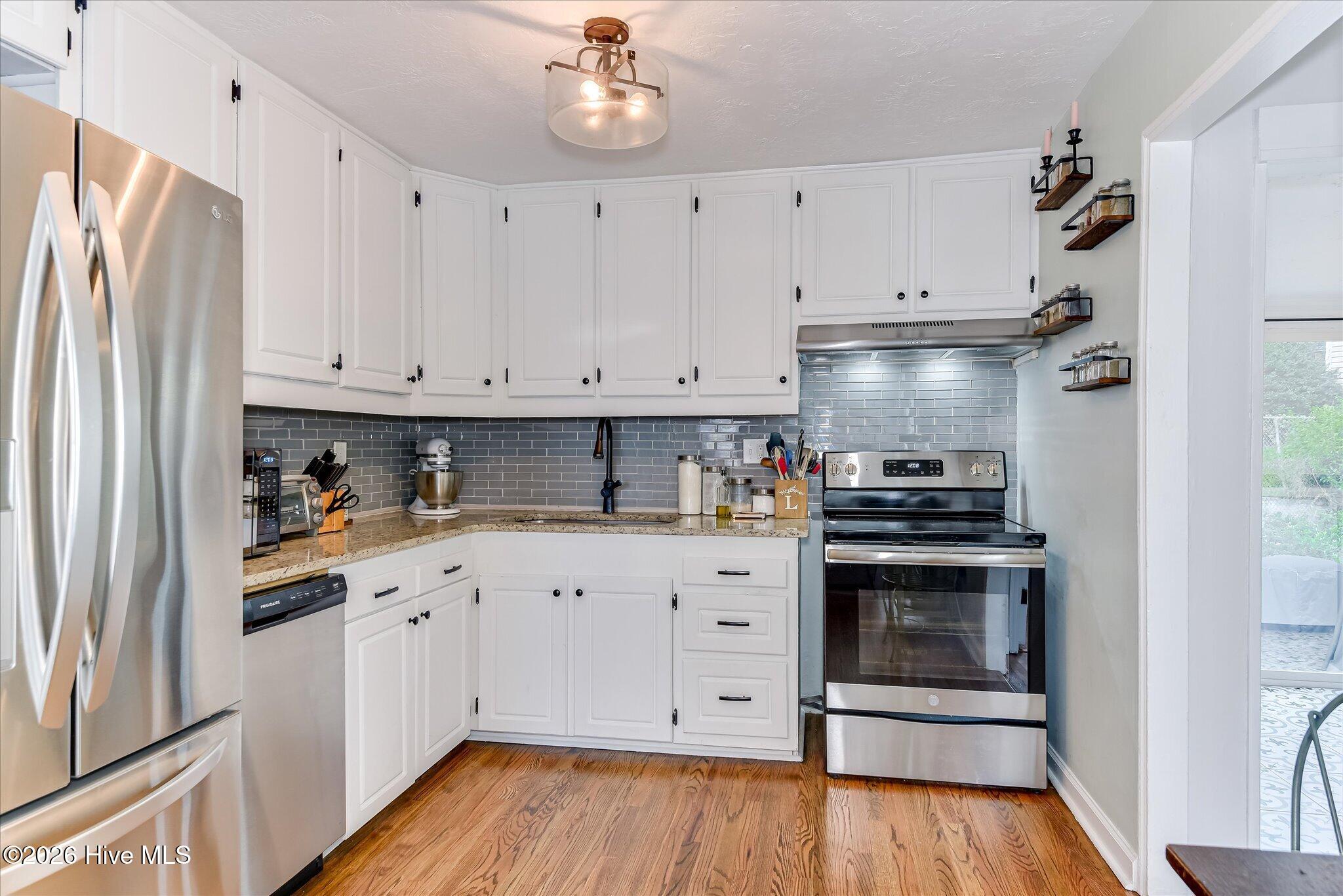 1040 Redbird Road