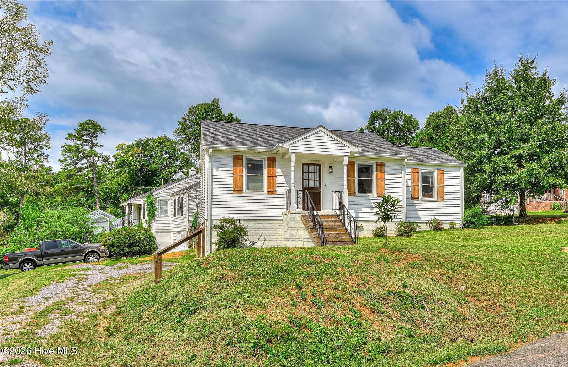1040 Redbird Road