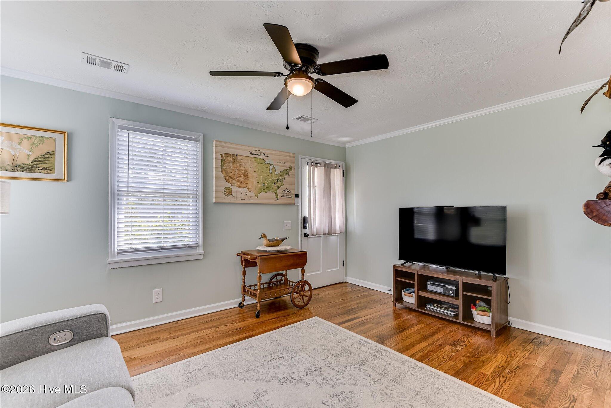 1040 Redbird Road