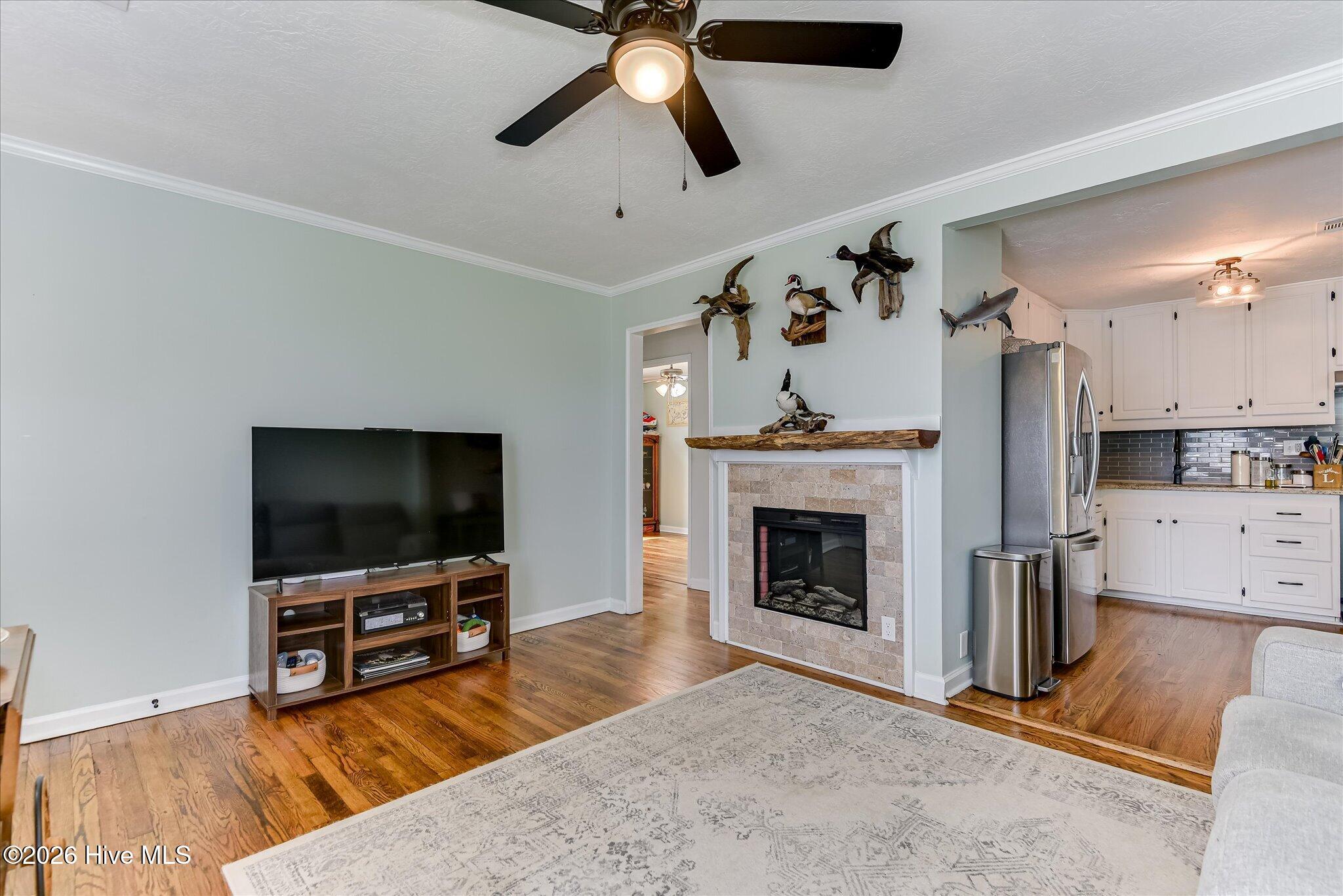 1040 Redbird Road