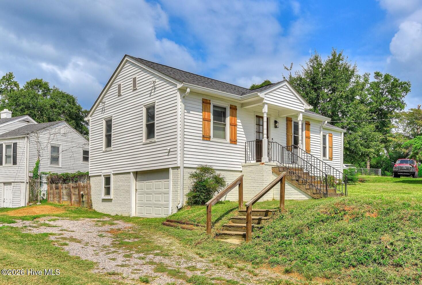 1040 Redbird Road