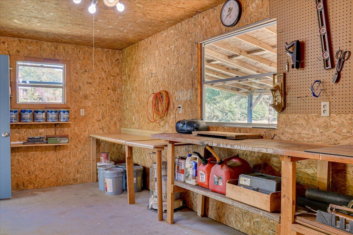 5238 STOREY MILL Road