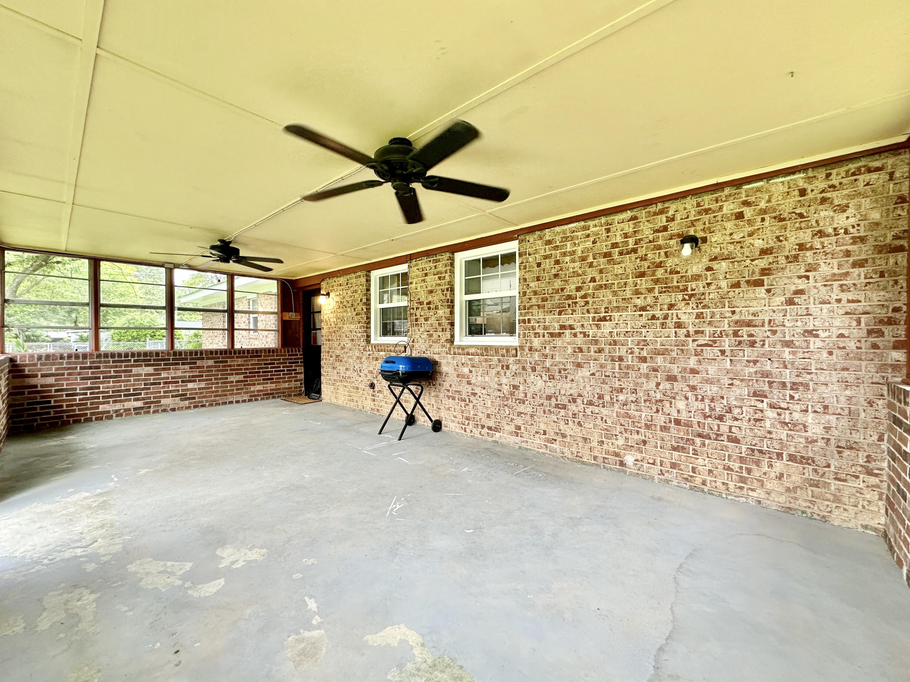 109 SPRING VALLEY Road