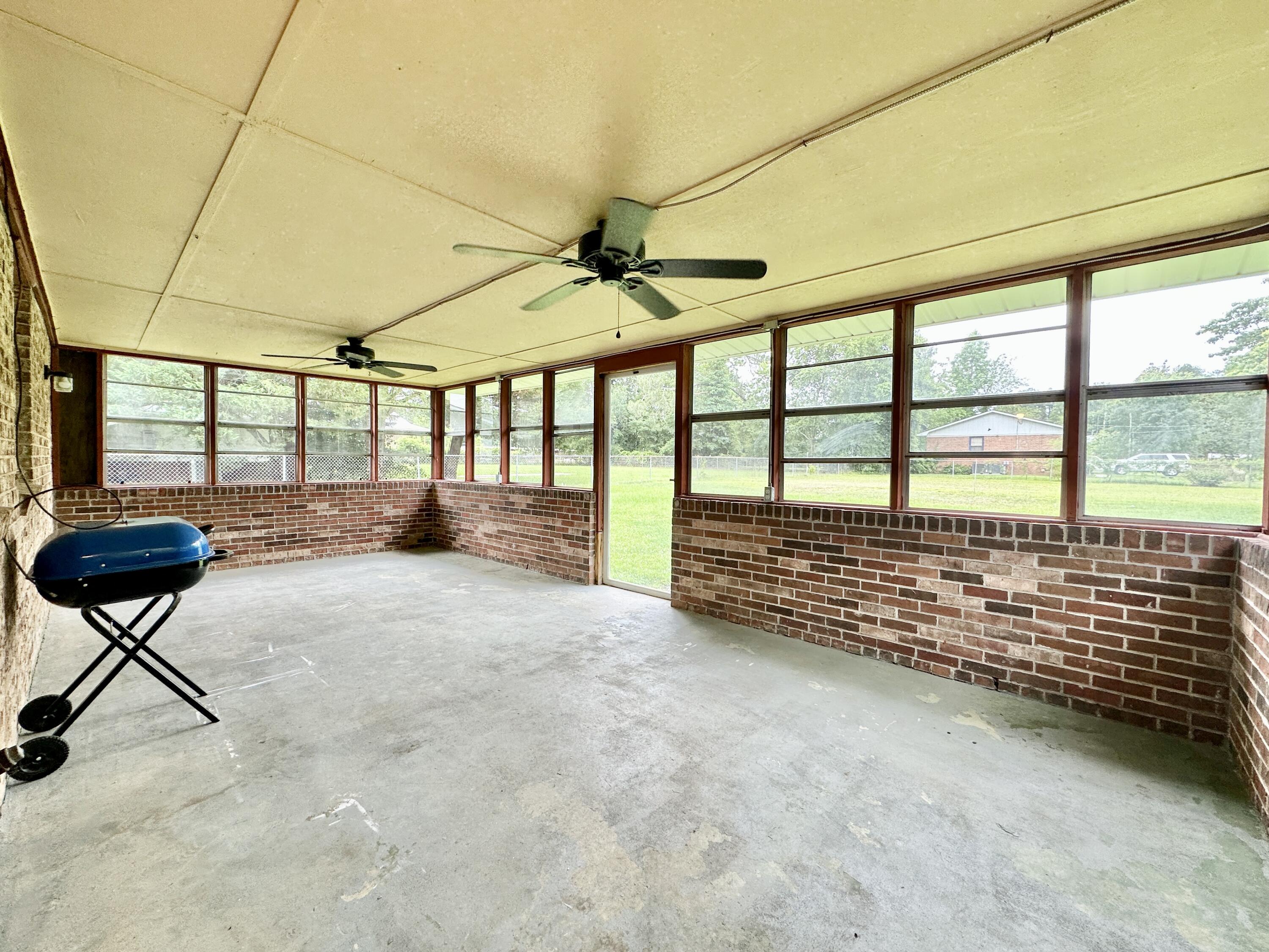 109 SPRING VALLEY Road