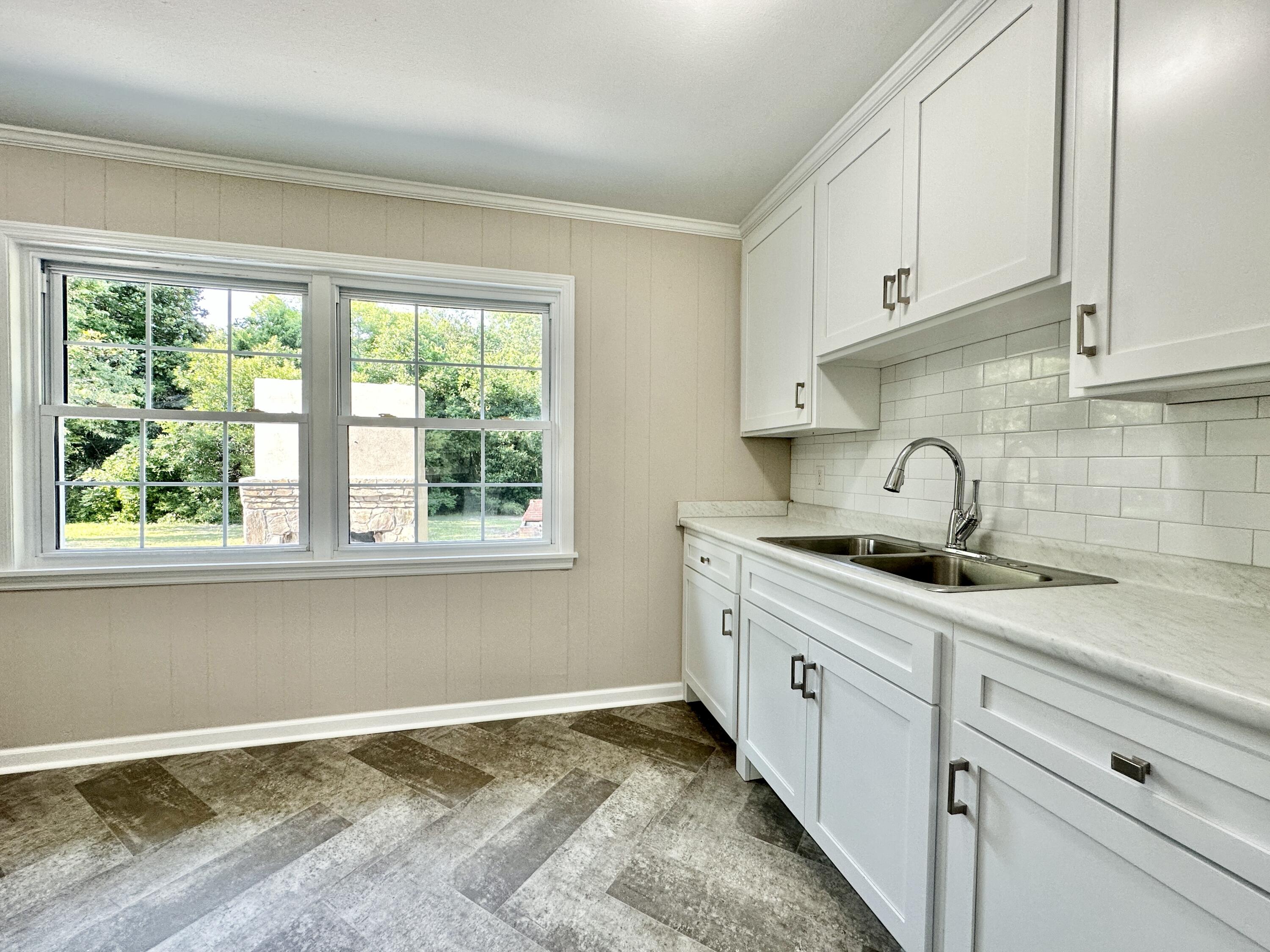 1138 HERMAN LODGE Boulevard