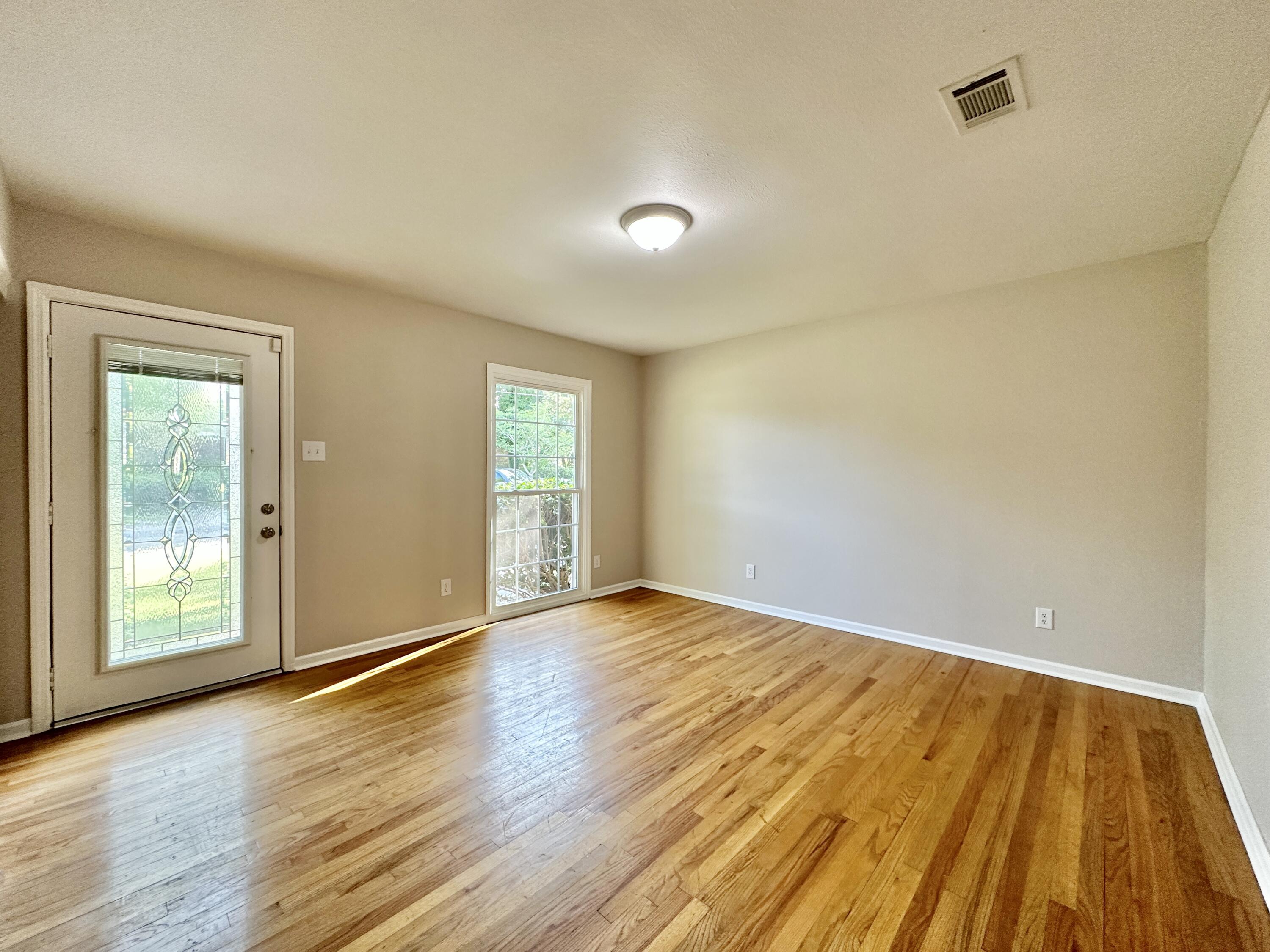 1138 HERMAN LODGE Boulevard