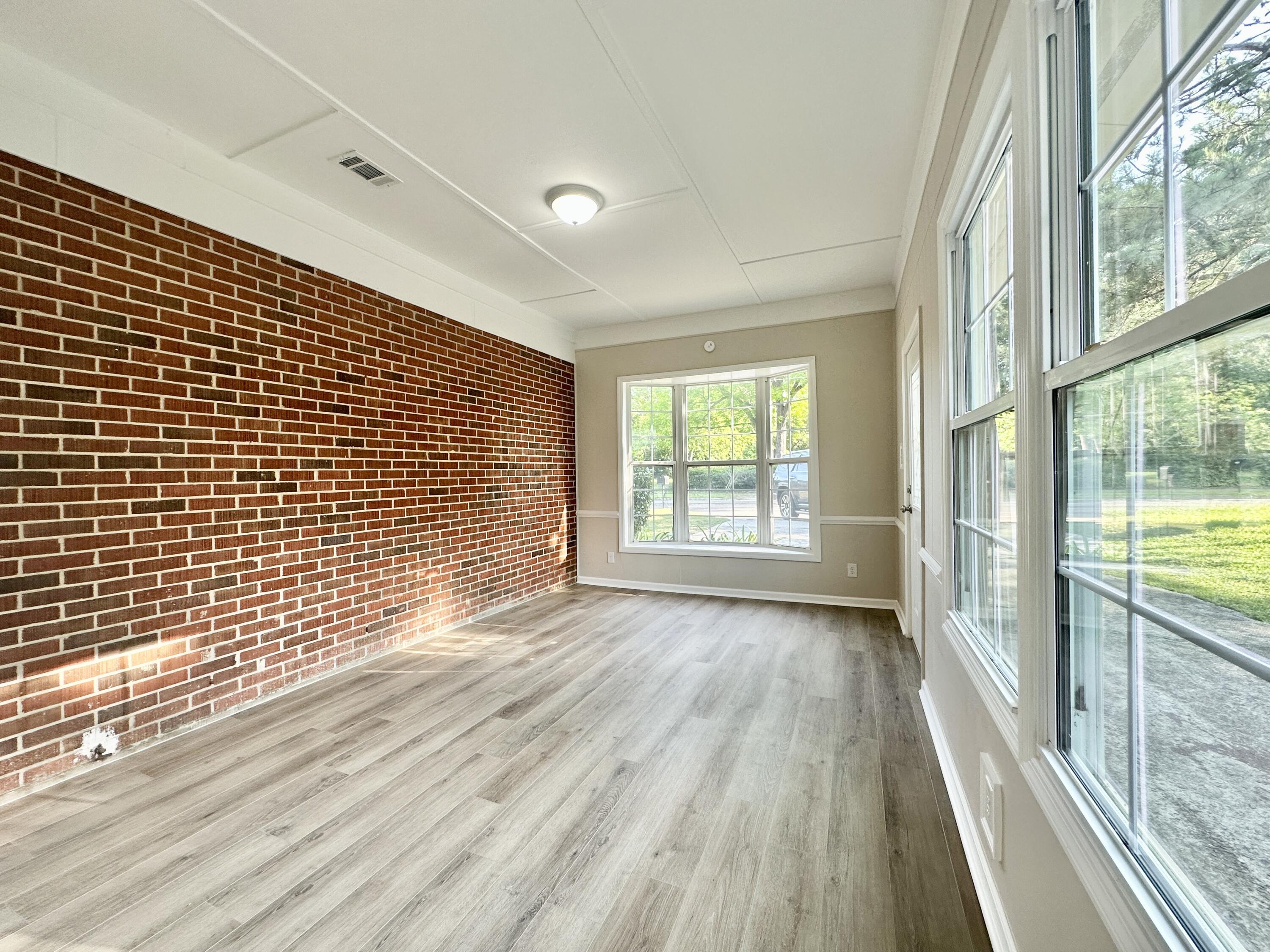 1138 HERMAN LODGE Boulevard