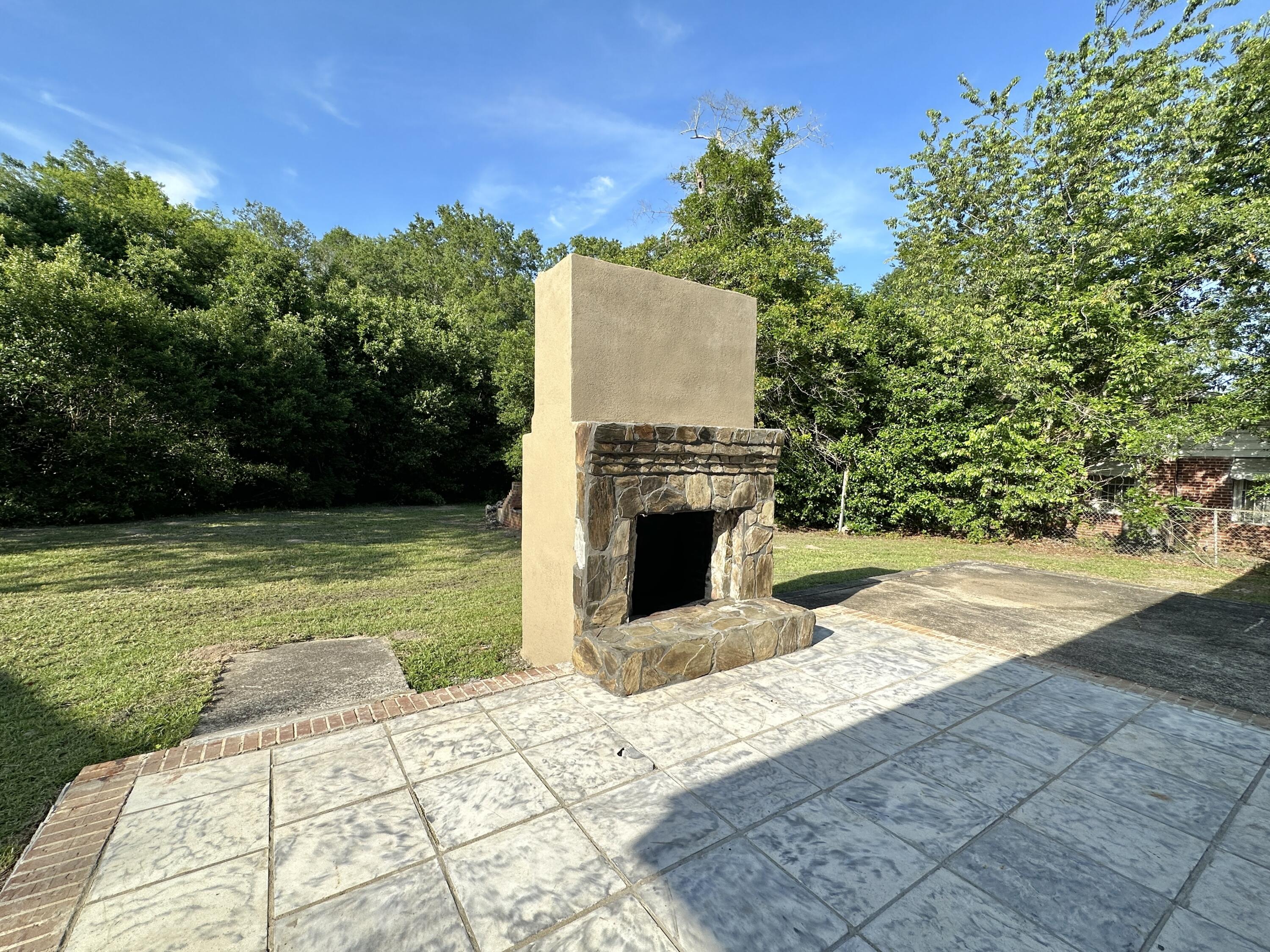 1138 HERMAN LODGE Boulevard