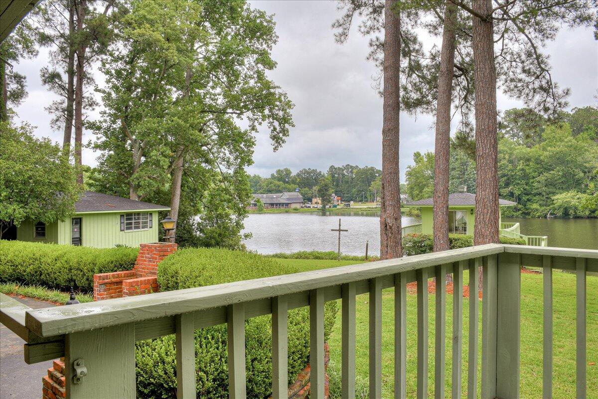 114 LAKE BLUFF Drive