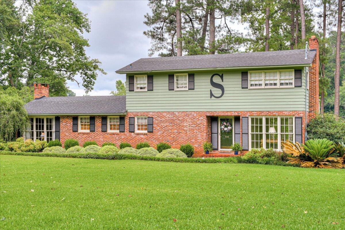 114 LAKE BLUFF Drive