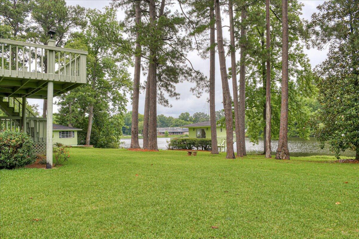 114 LAKE BLUFF Drive