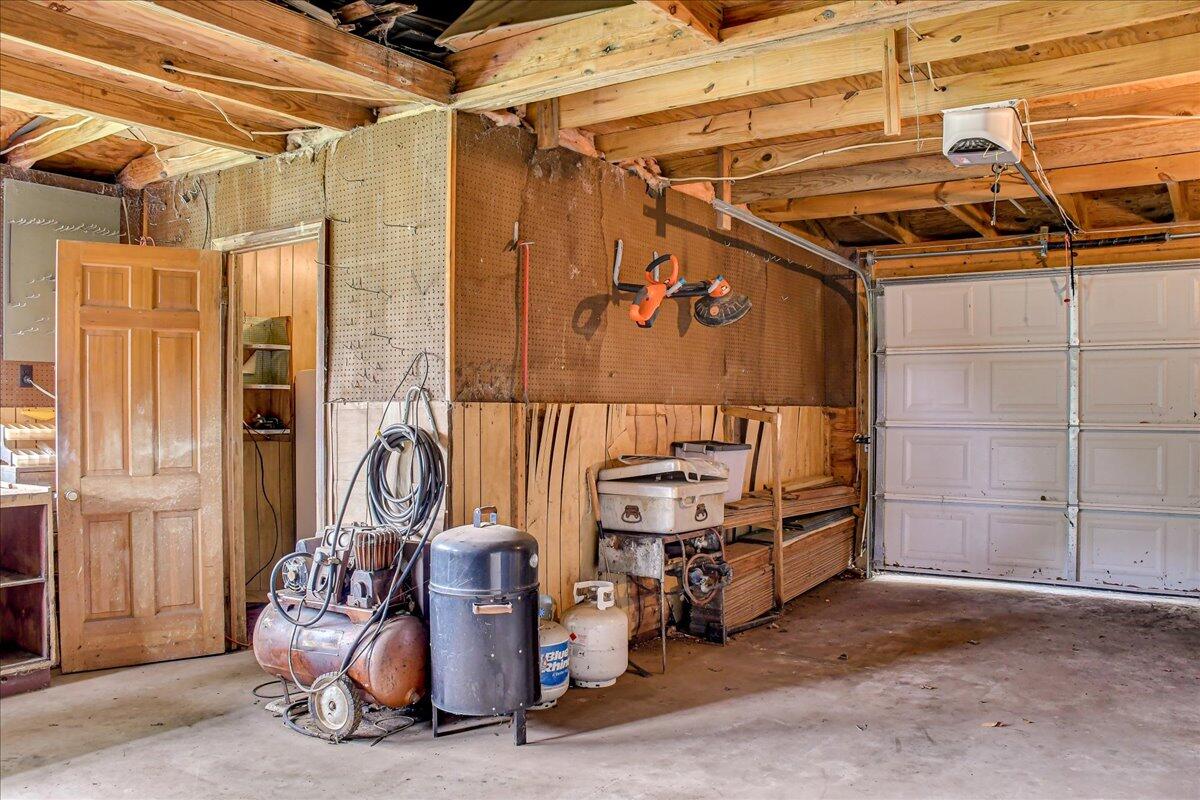 114 LAKE BLUFF Drive