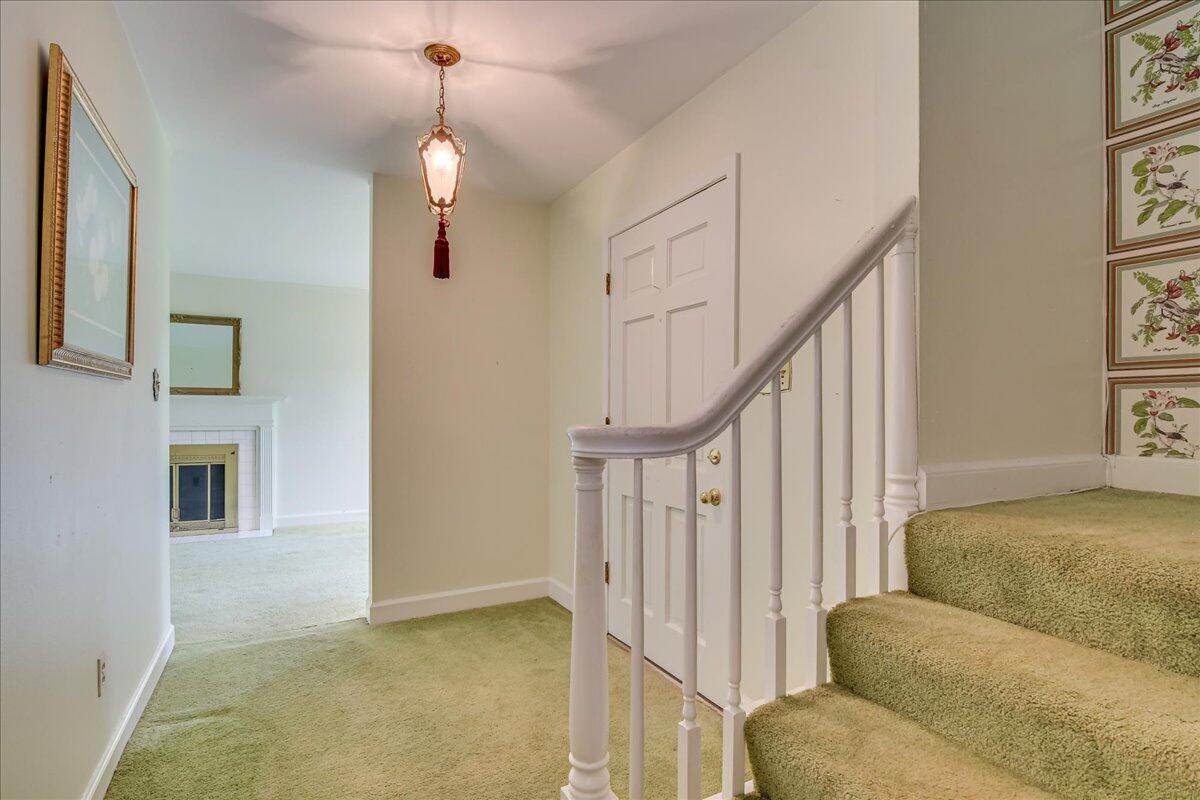 114 LAKE BLUFF Drive