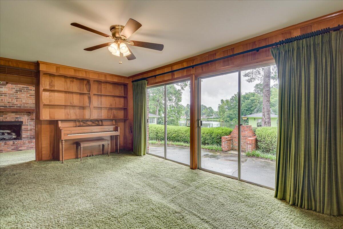 114 LAKE BLUFF Drive