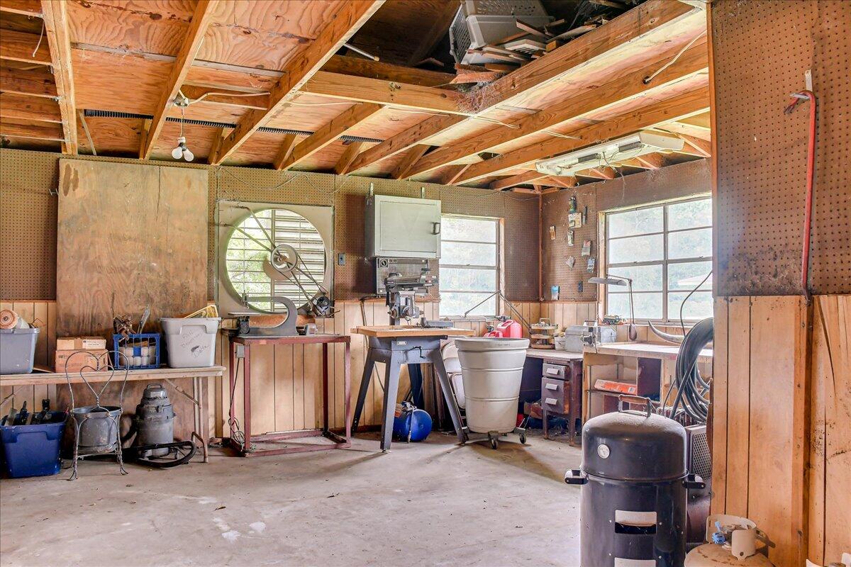 114 LAKE BLUFF Drive