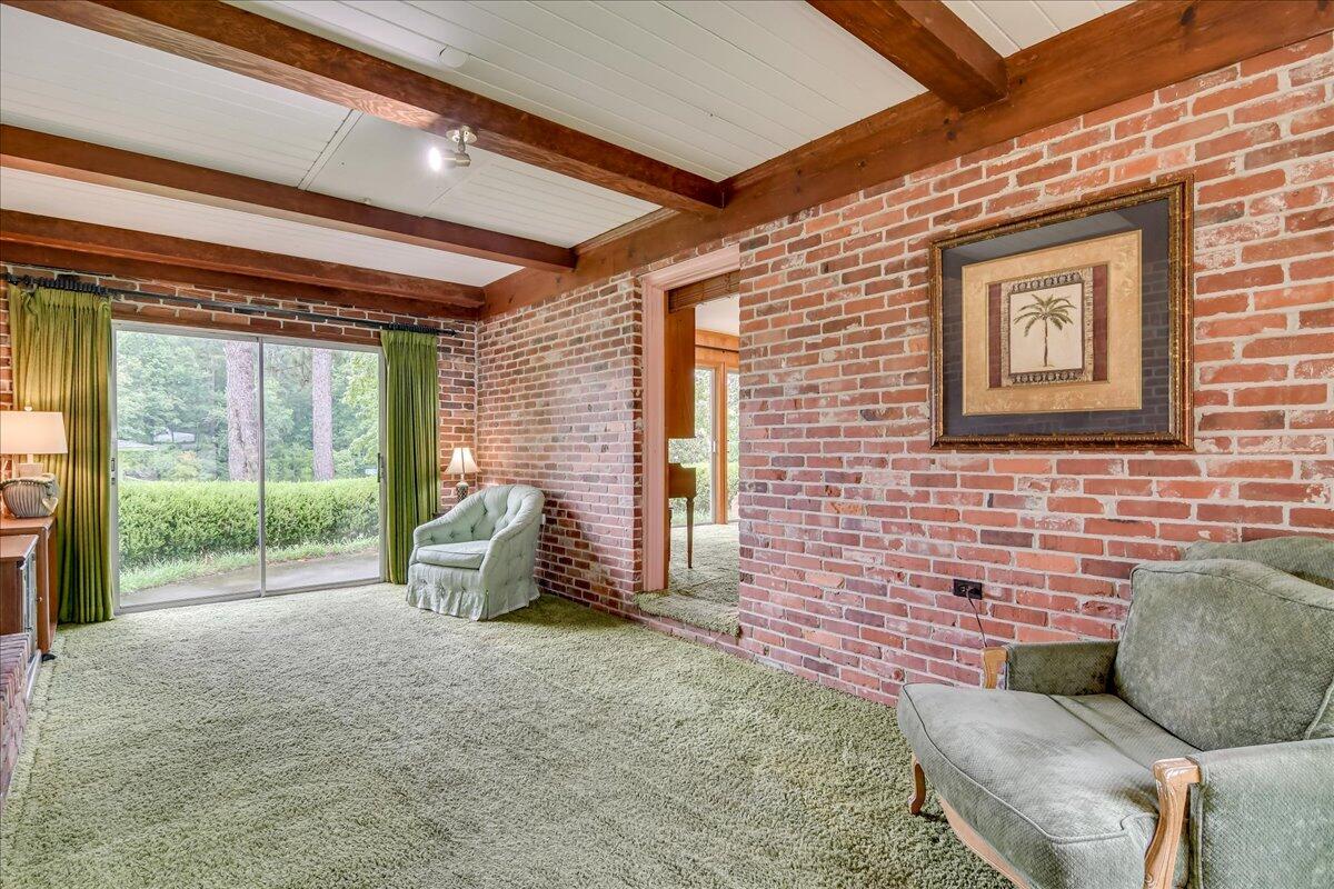 114 LAKE BLUFF Drive