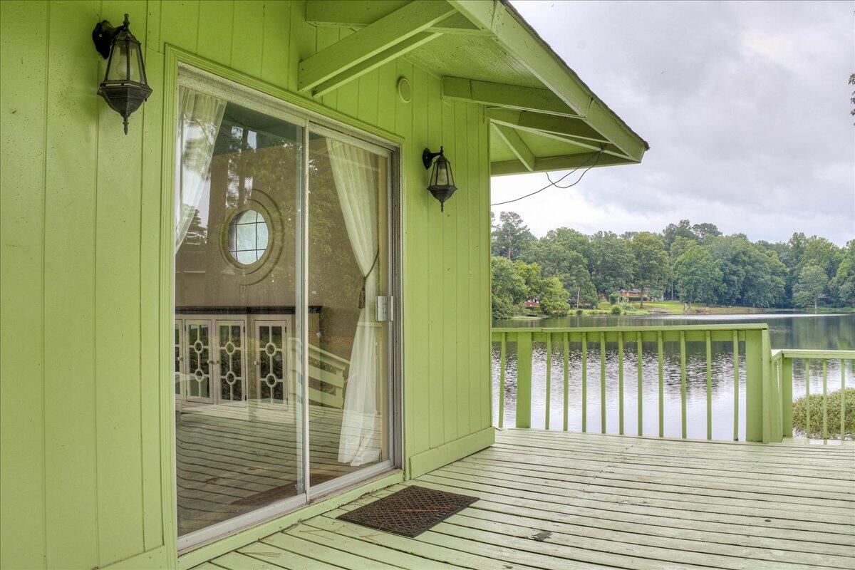 114 LAKE BLUFF Drive