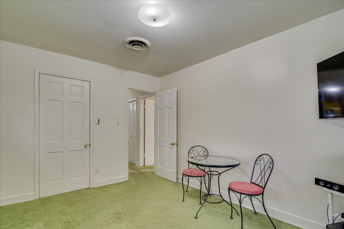 114 LAKE BLUFF Drive