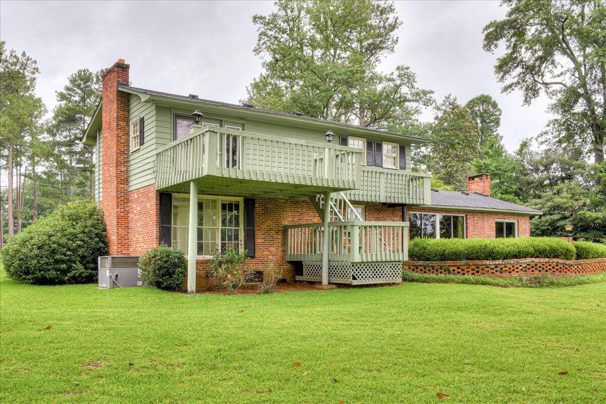 114 LAKE BLUFF Drive