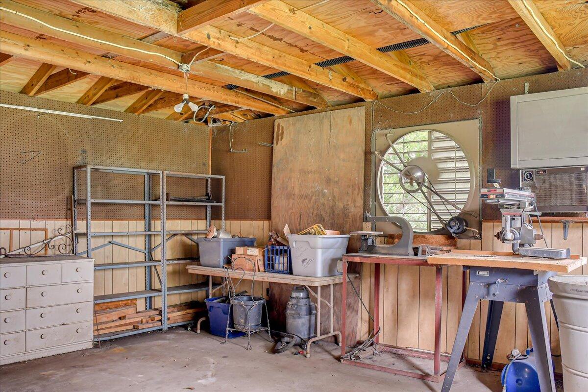 114 LAKE BLUFF Drive