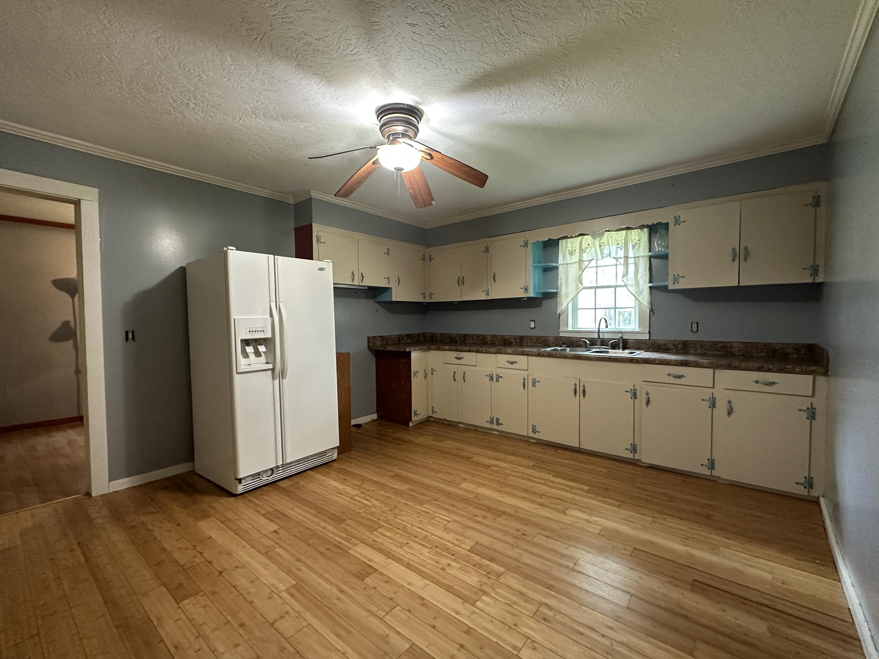 1337 ELLISON BRIDGE Road