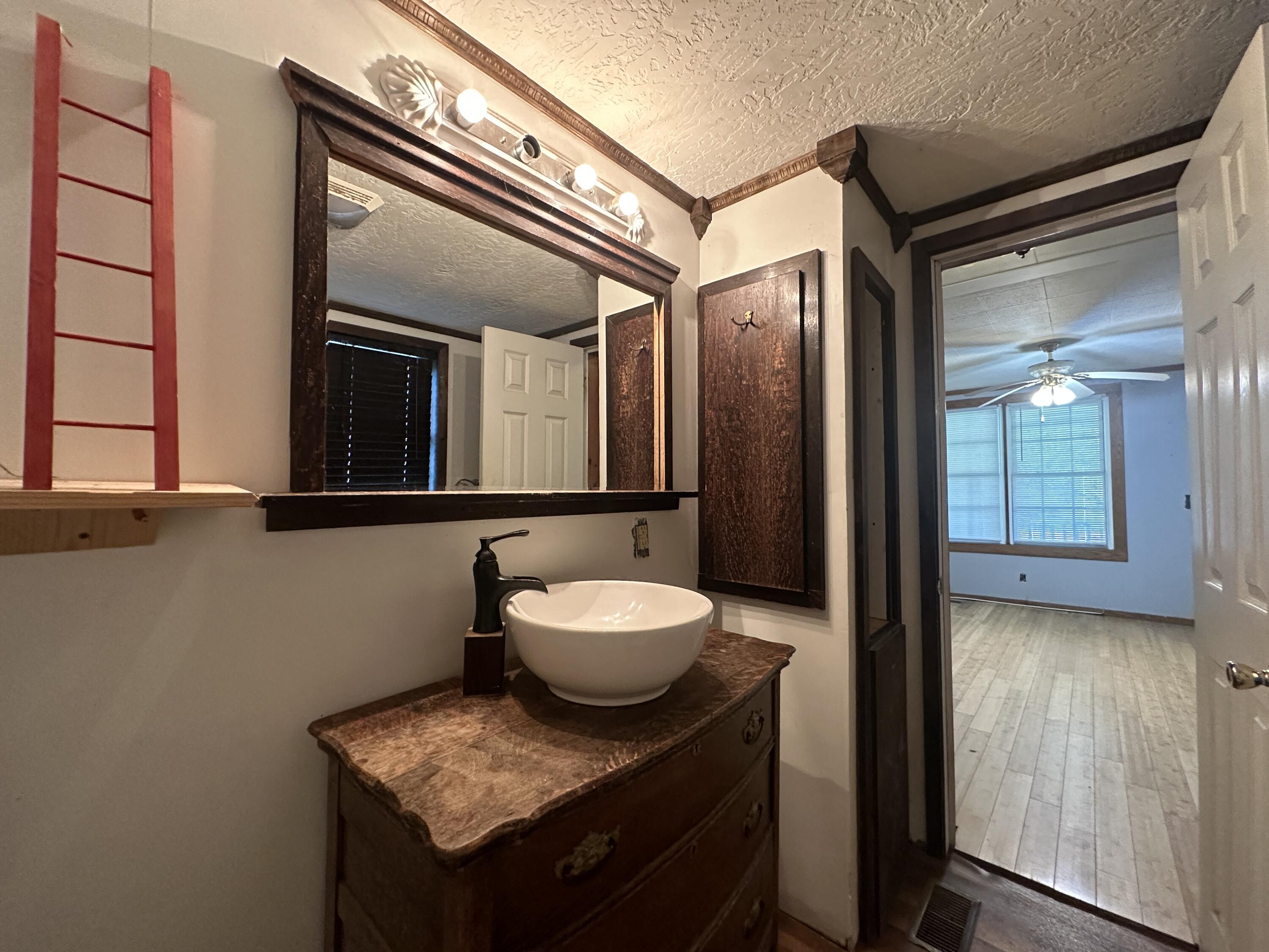 1337 ELLISON BRIDGE Road