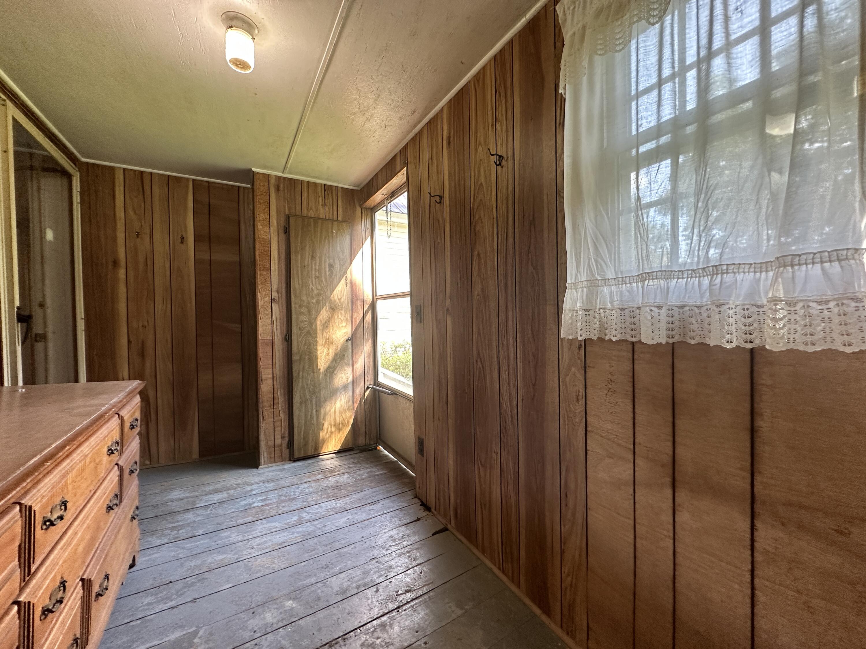 1337 ELLISON BRIDGE Road