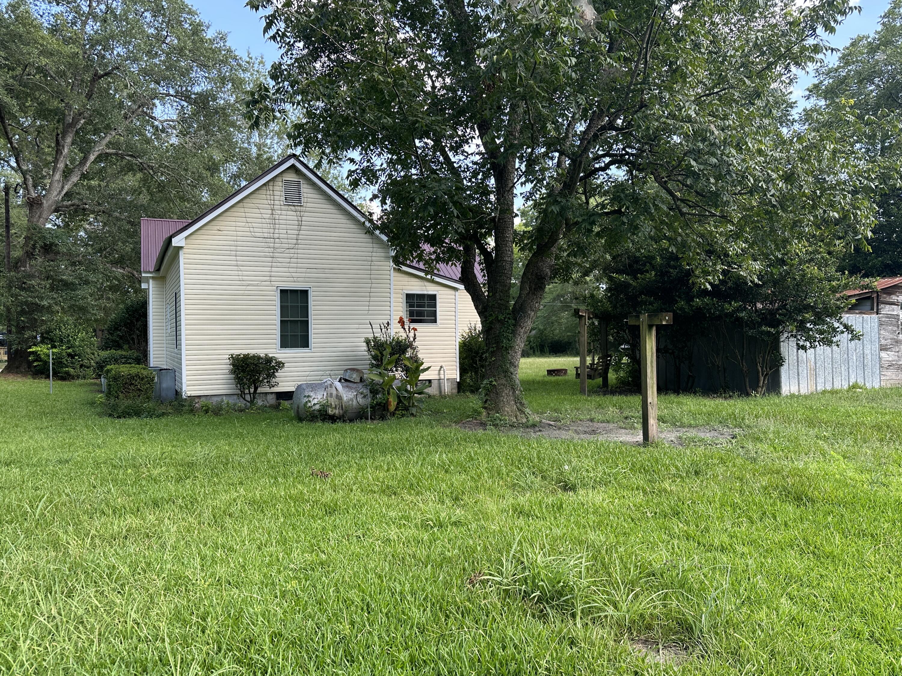 1337 ELLISON BRIDGE Road