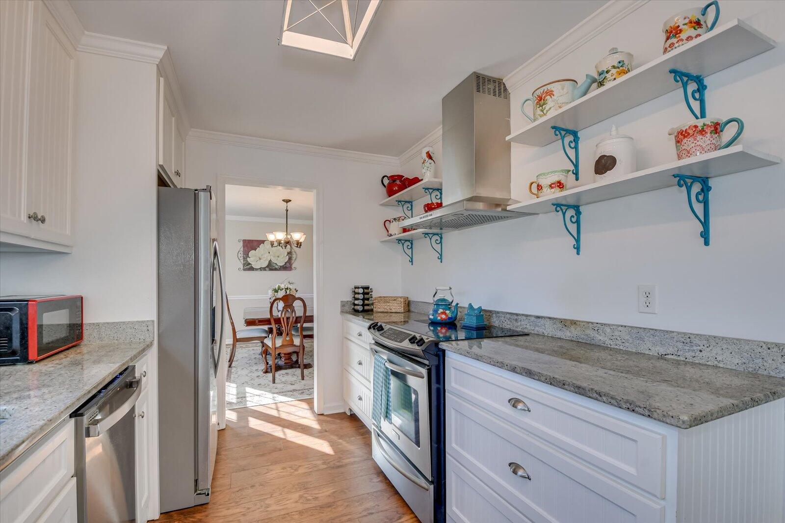 104 LAKE BLUFF Drive