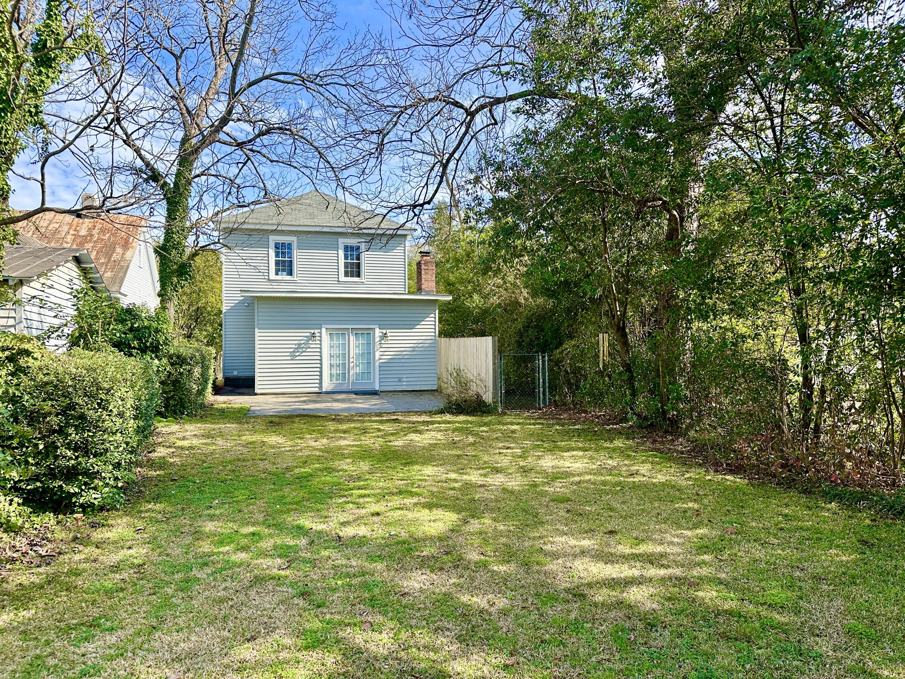 409 JONES Avenue