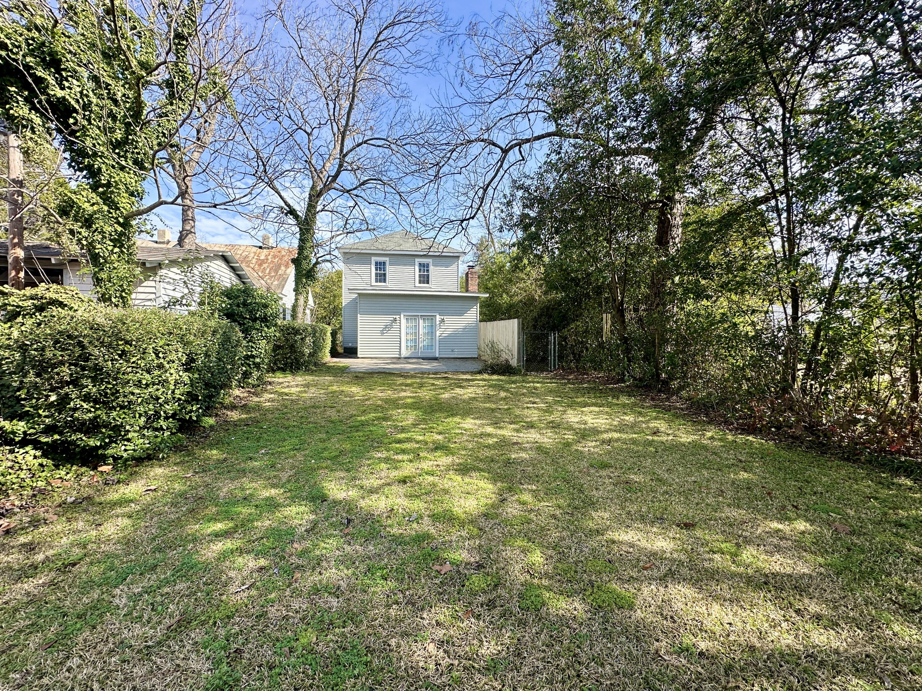 409 JONES Avenue