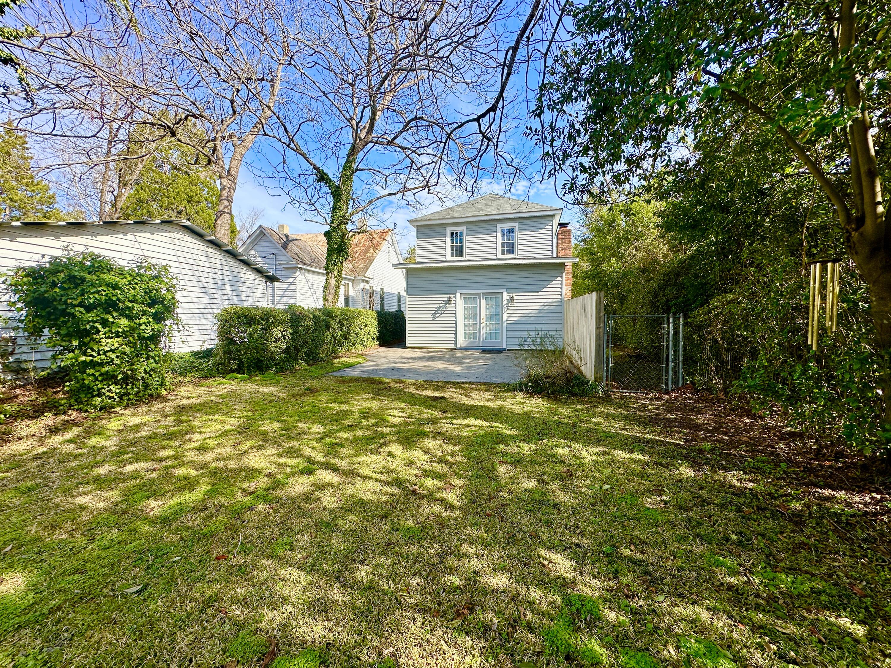 409 JONES Avenue