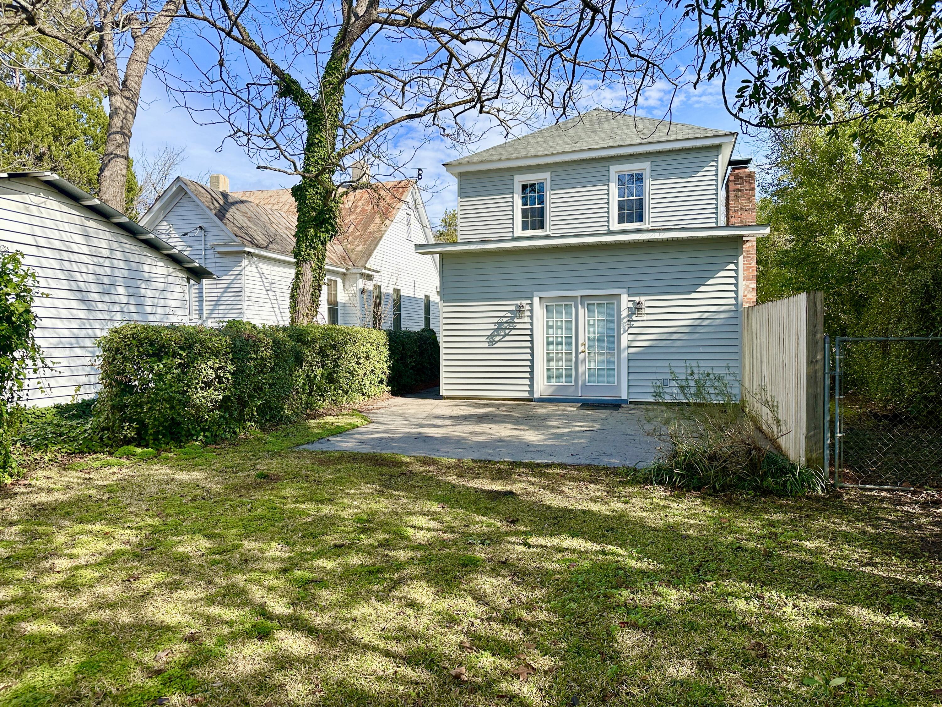 409 JONES Avenue