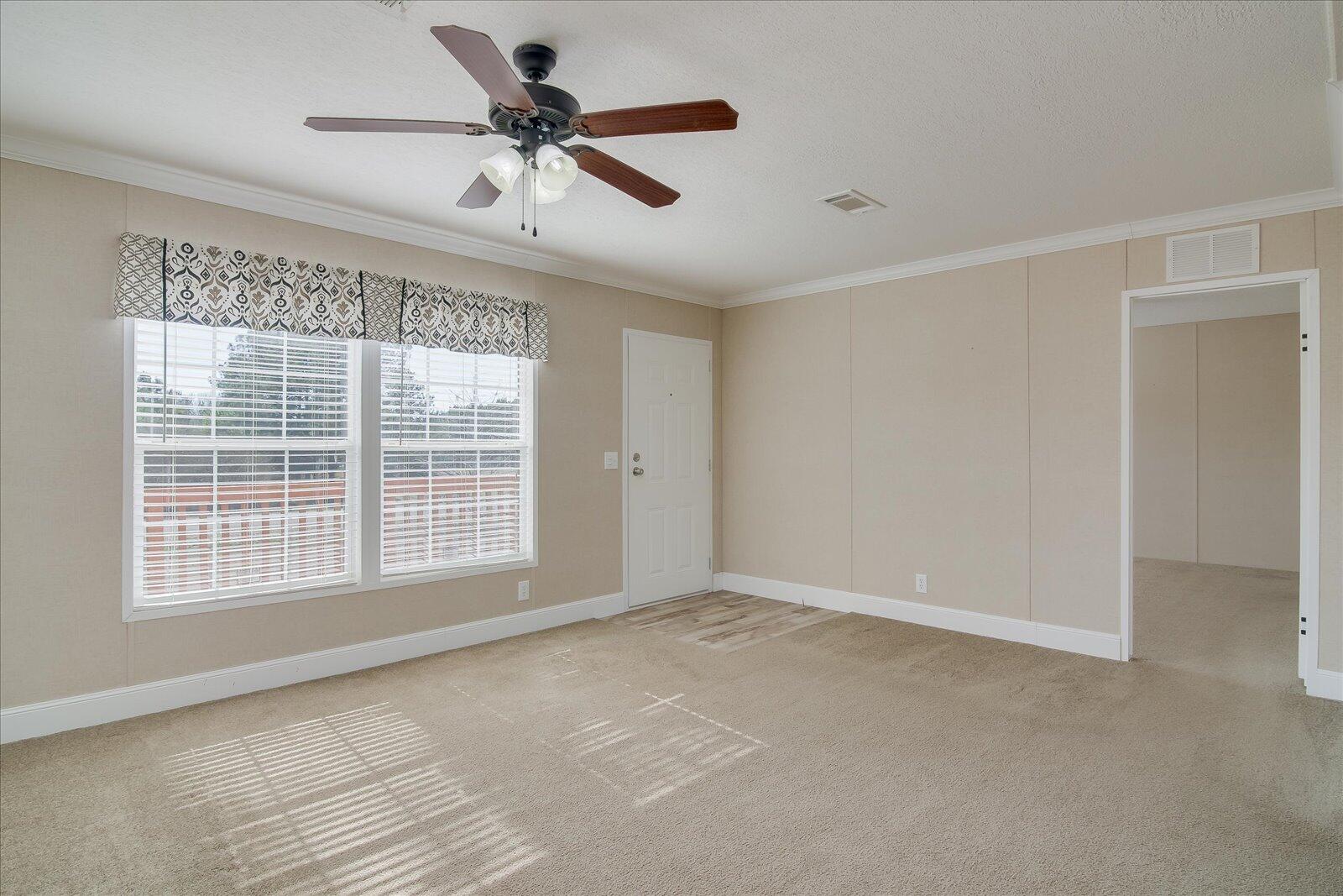 1084 W FOUR POINTS Road