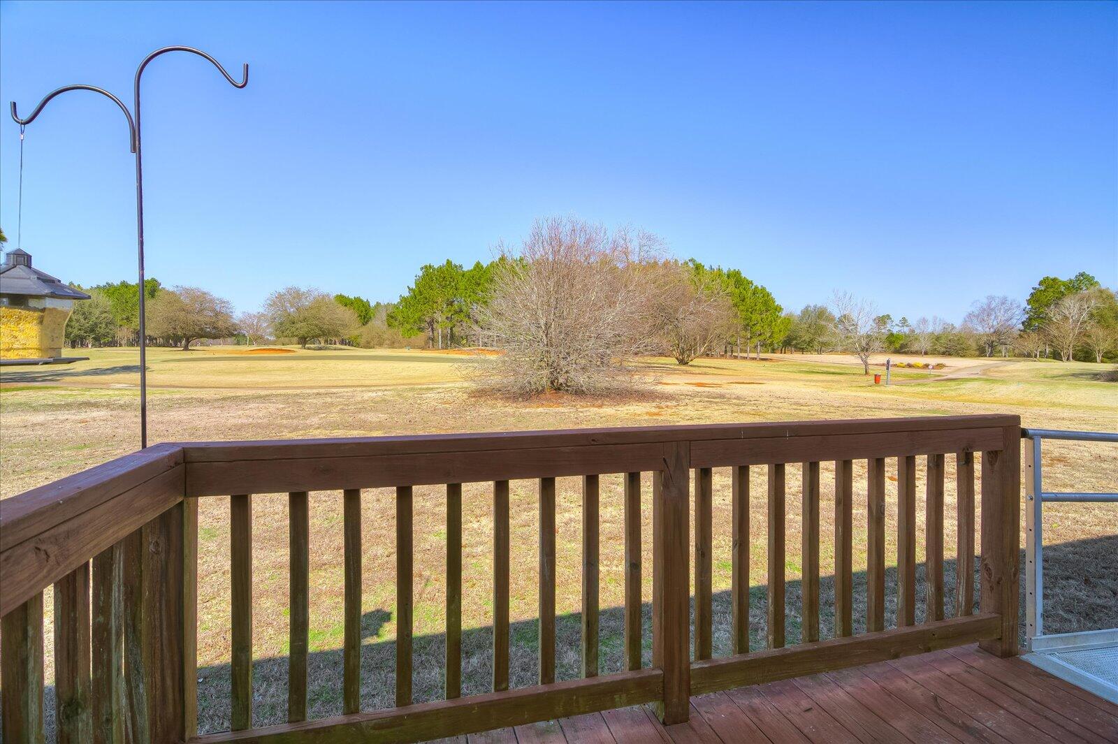 1084 W FOUR POINTS Road