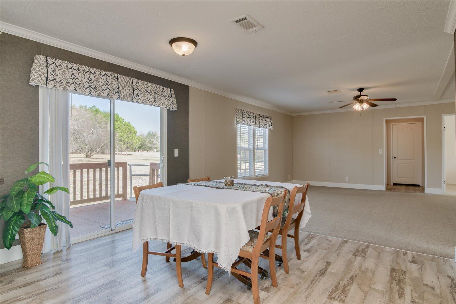 1084 W FOUR POINTS Road