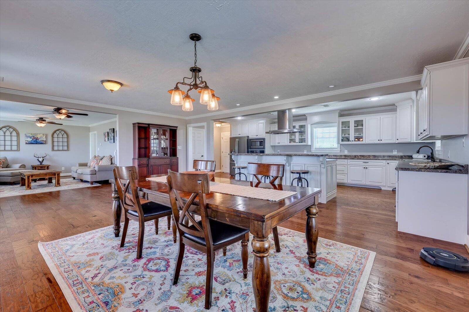 445 GRIFFIN LANDING Road