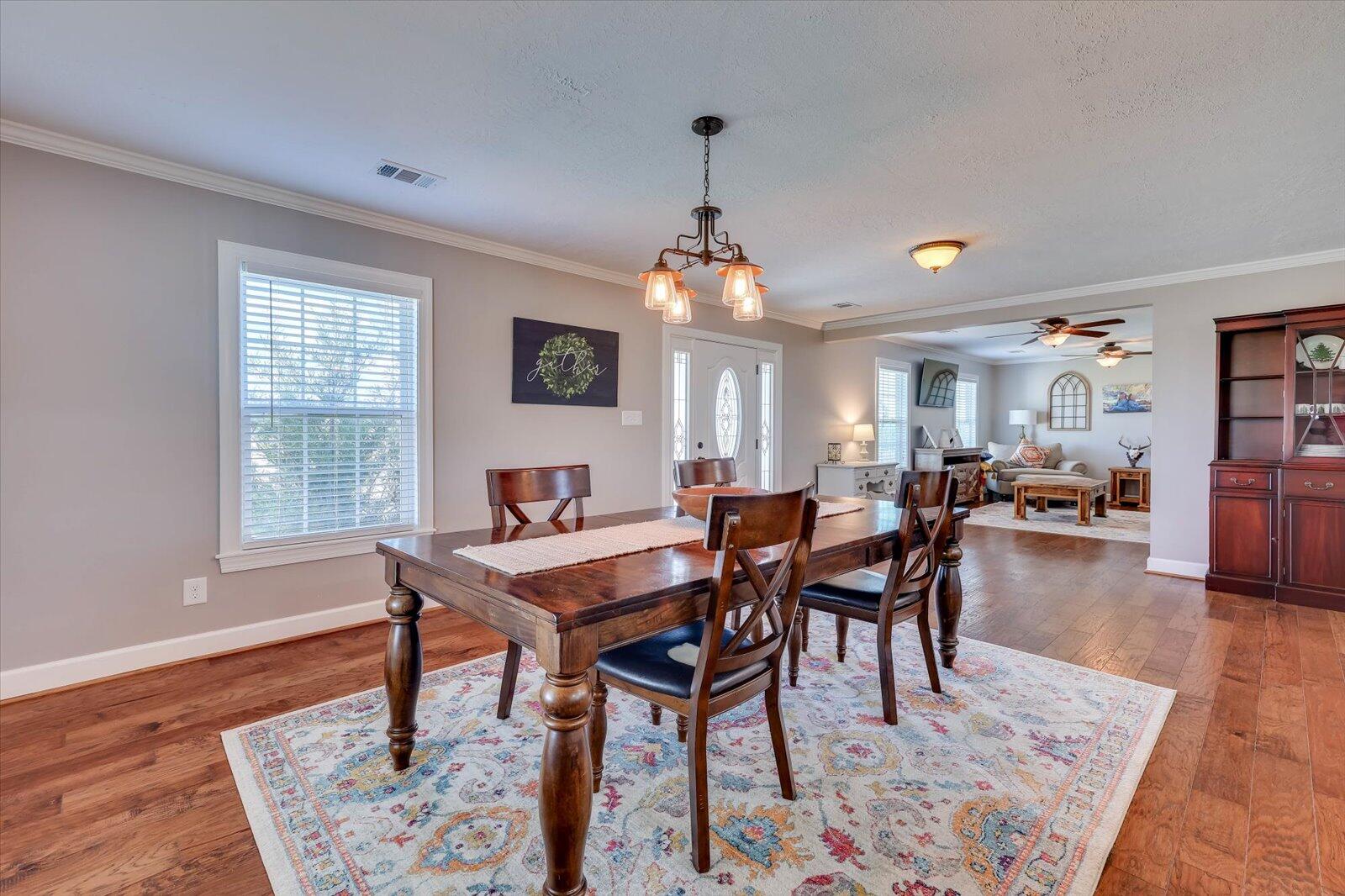 445 GRIFFIN LANDING Road