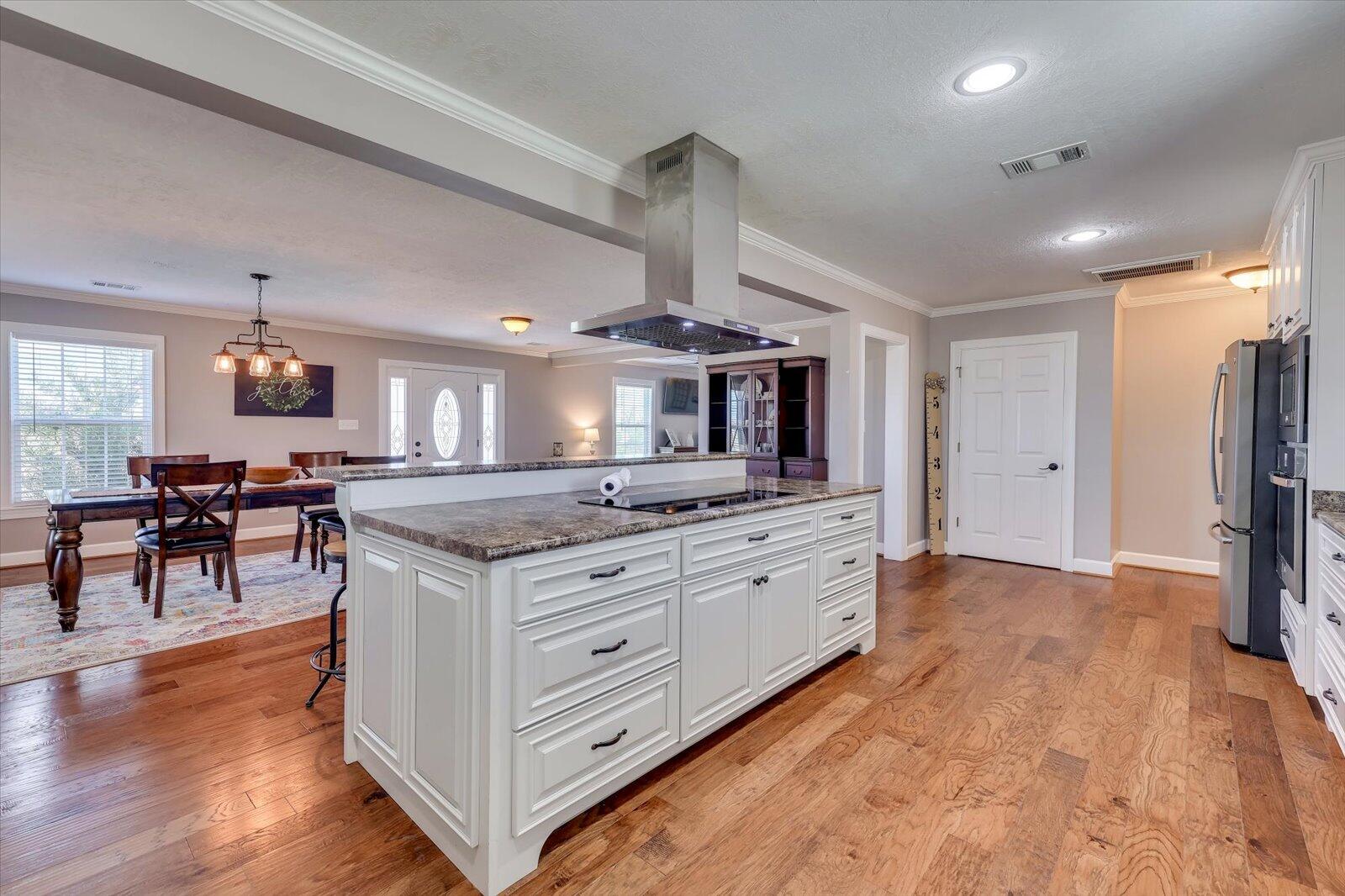 445 GRIFFIN LANDING Road