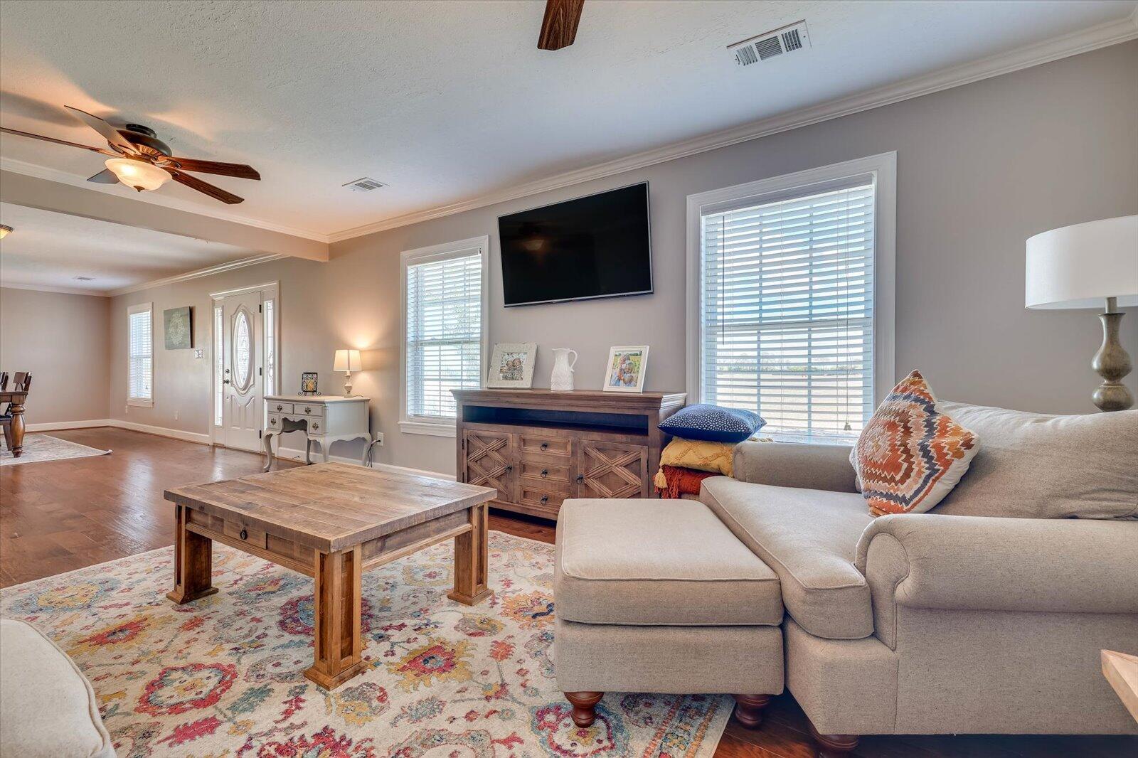 445 GRIFFIN LANDING Road