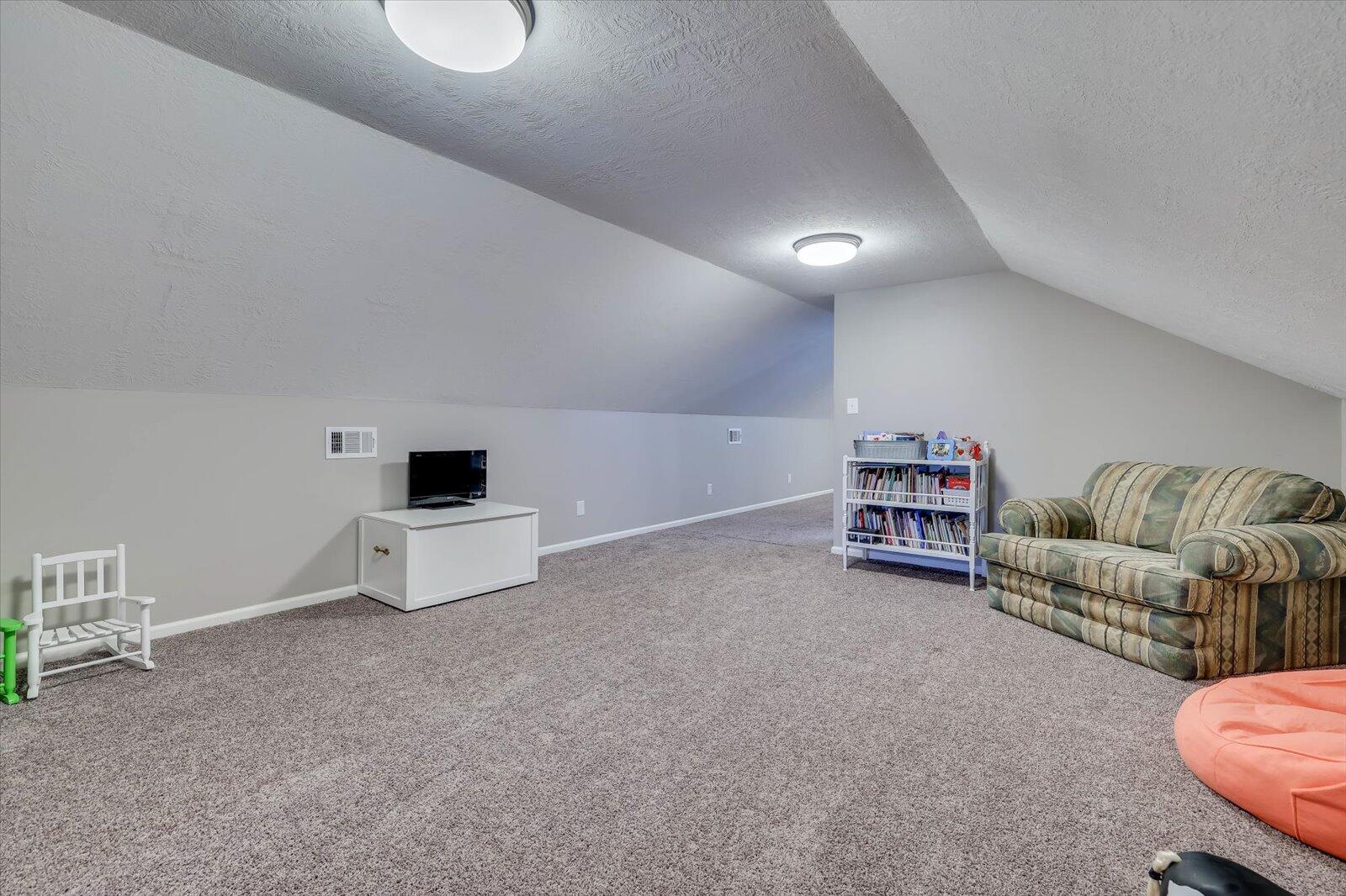 445 GRIFFIN LANDING Road