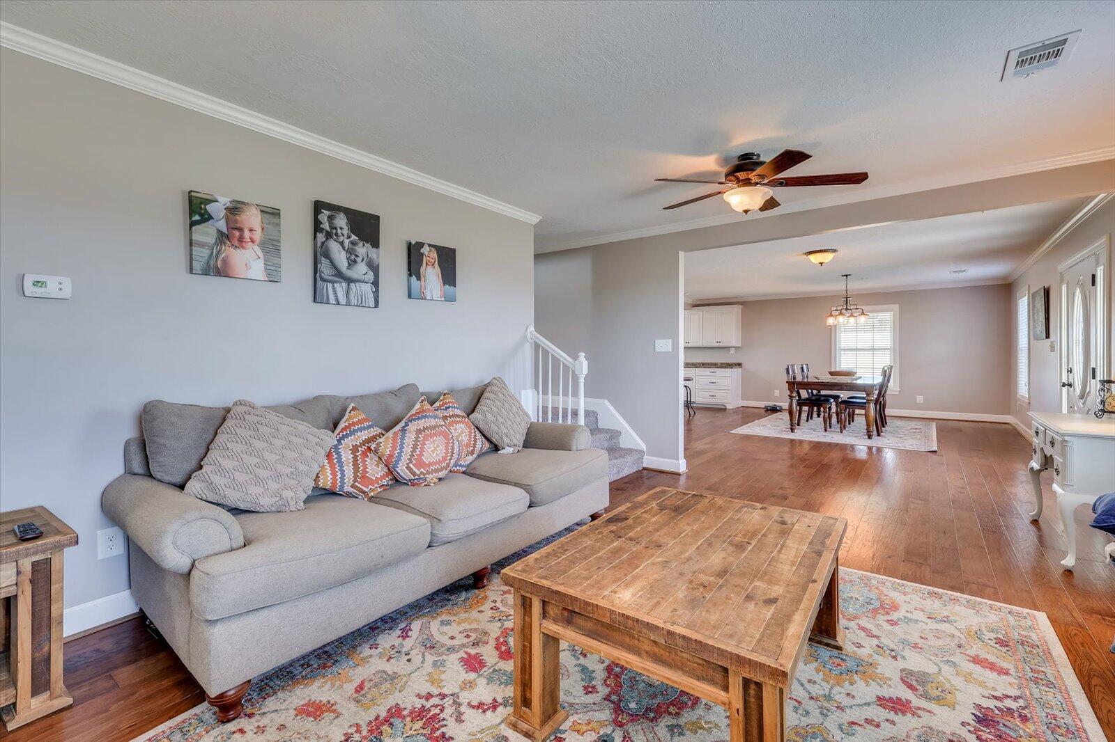 445 GRIFFIN LANDING Road