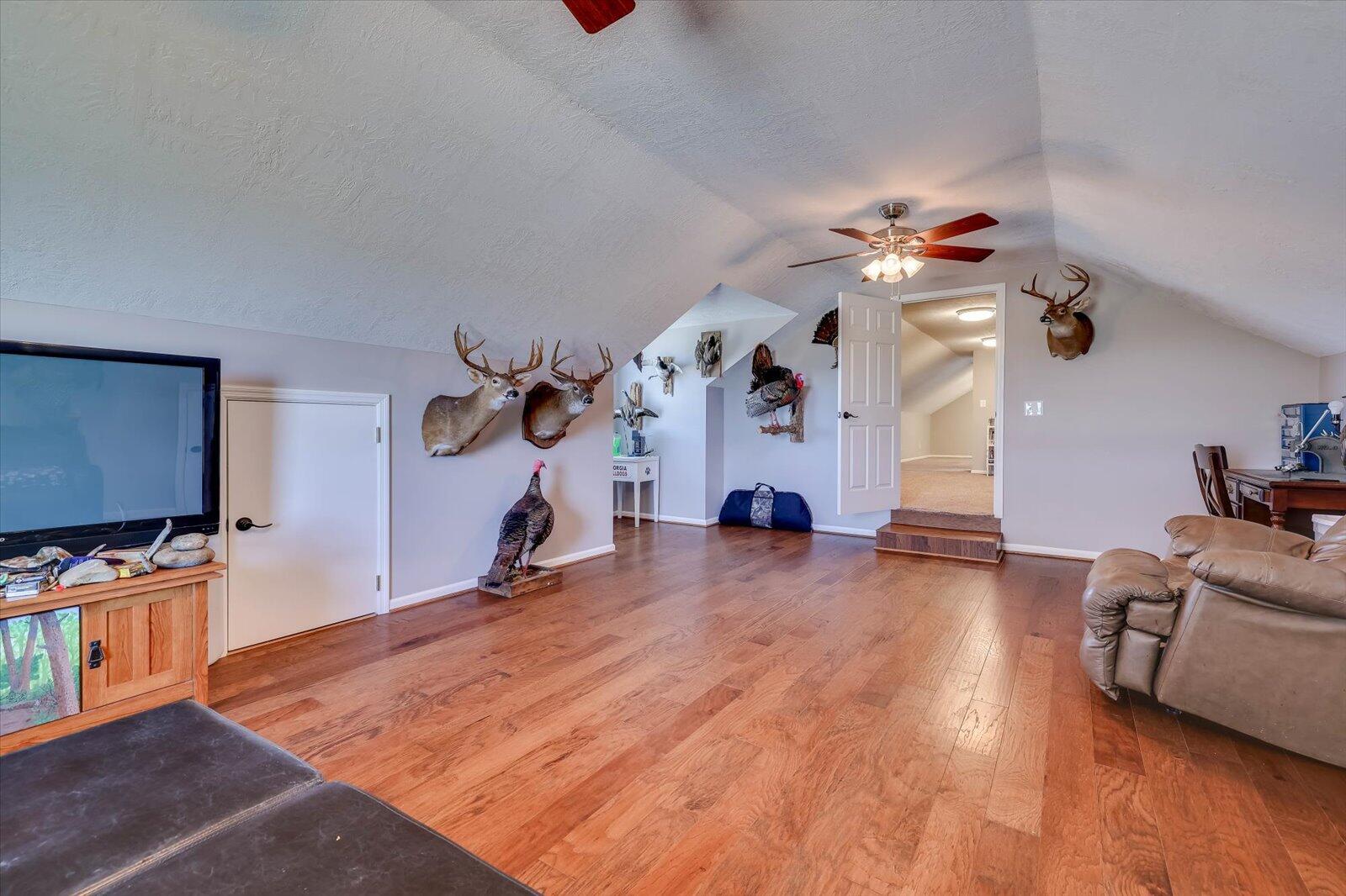 445 GRIFFIN LANDING Road