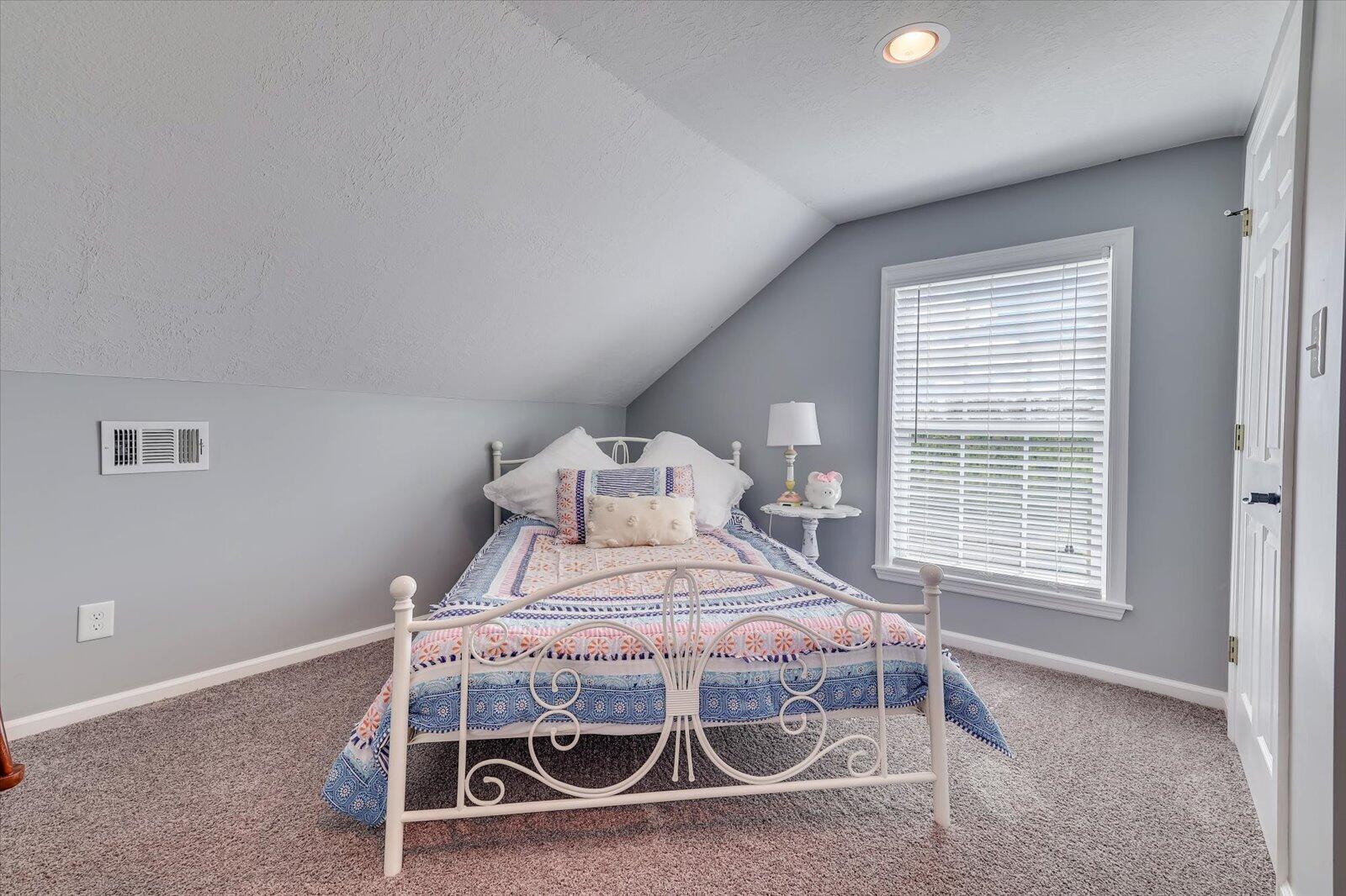 445 GRIFFIN LANDING Road