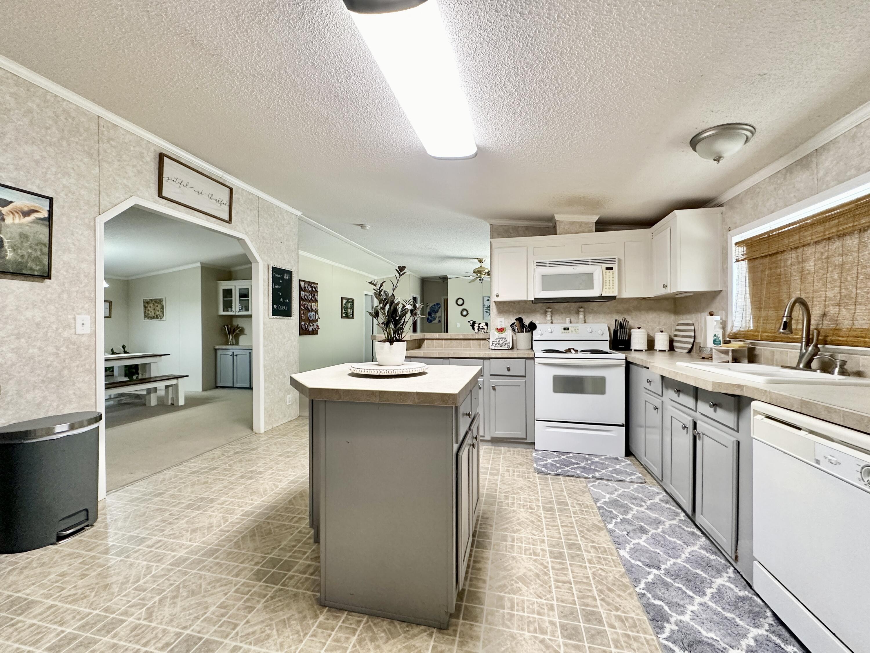 174 WYATT PLACE Road