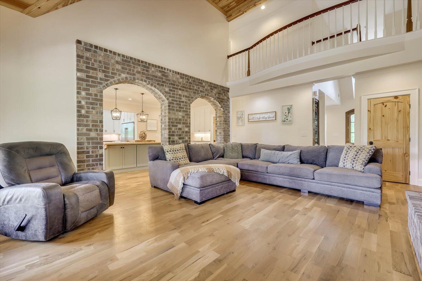 2282 FARMERS BRIDGE Road