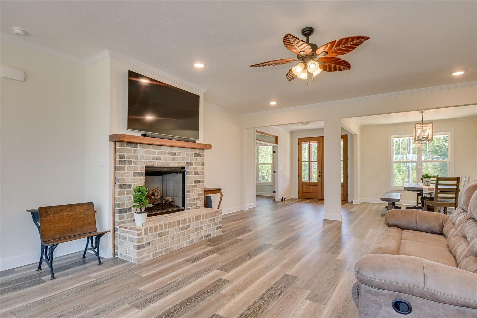 1353 SPREAD OAK Road