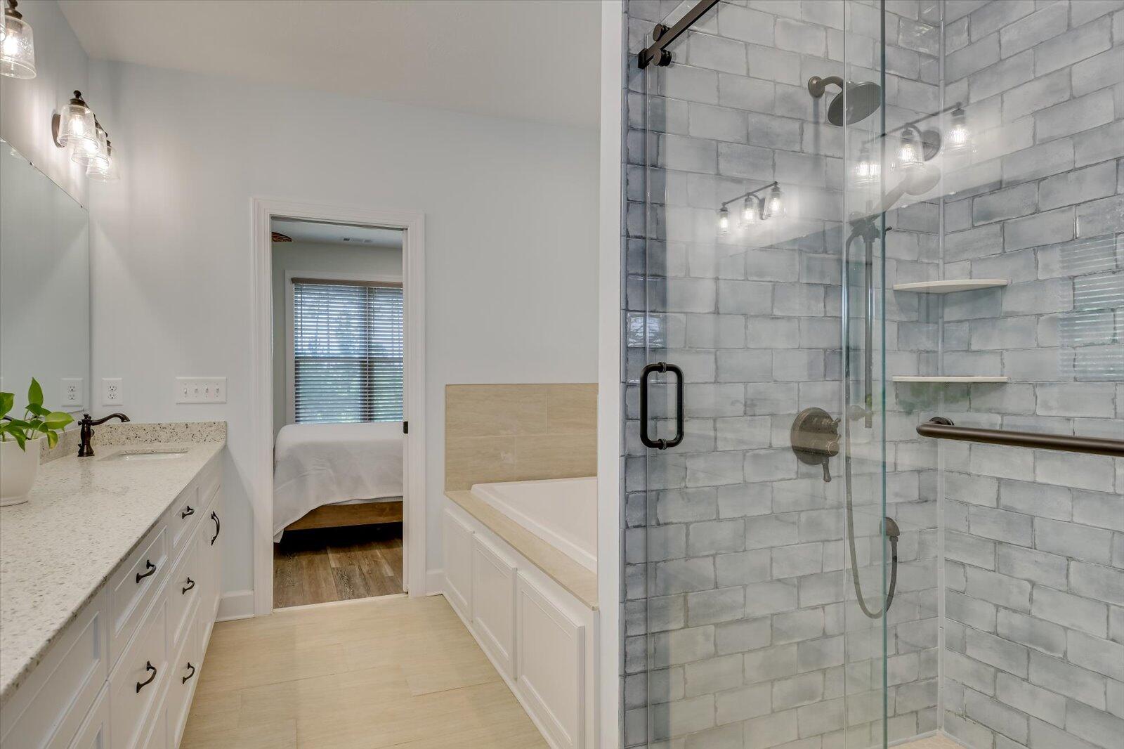 1353 SPREAD OAK Road